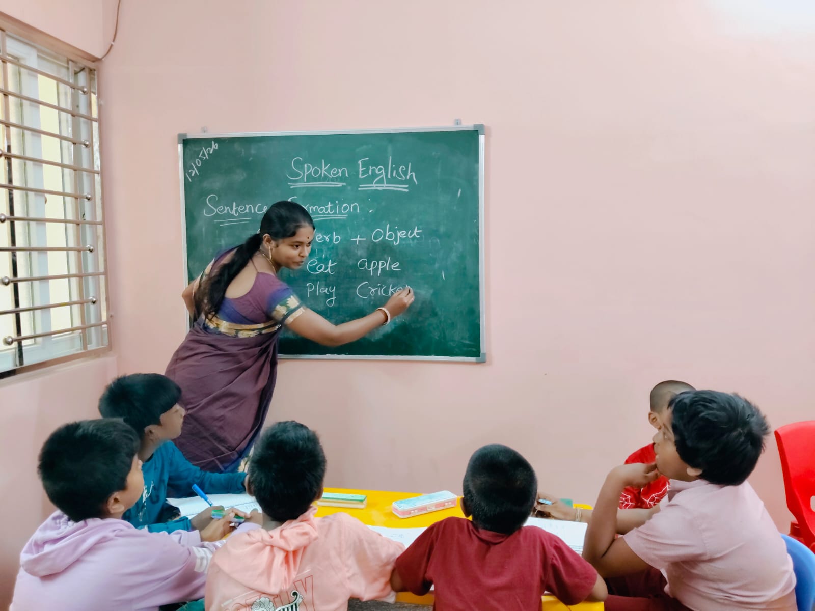 Classroom puzzle sorting games